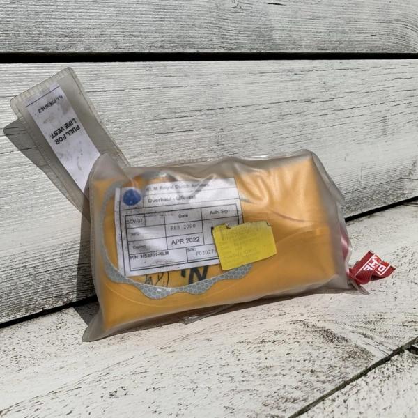 KLM life jacket Hoover adult/child yellow - Image 2