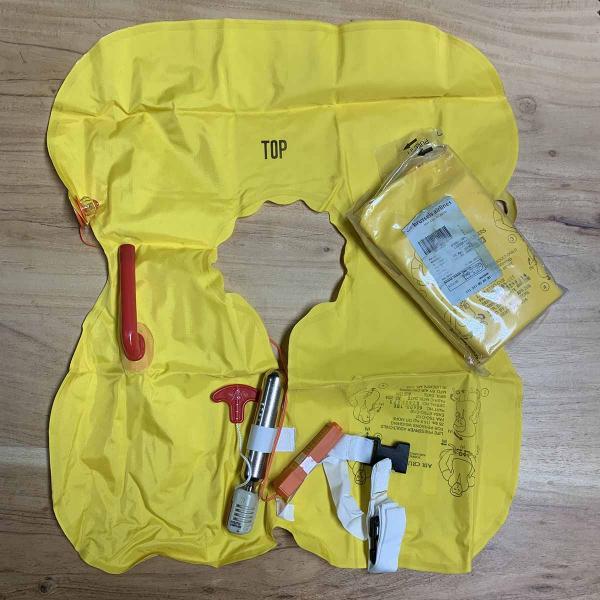 Brussels Airlines life jacket Zodiac Aerospace infant yellow