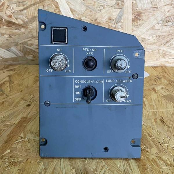 Airbus A320 Cockpit 500vu First Officer Lighting Loudspeaker Control Panel