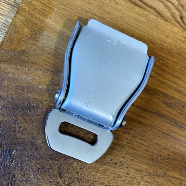 Aircraft seatbelt buckle key holder - Image 3
