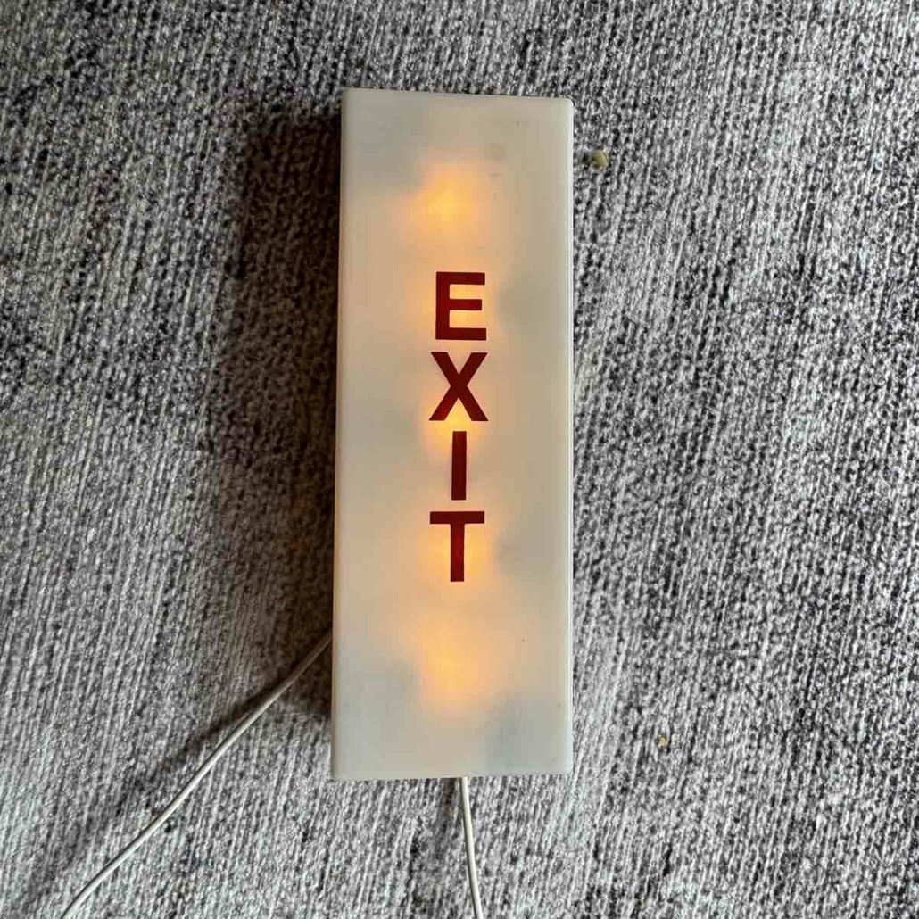 British Airways Boeing 747 exit marking sign - Aviation Gadgets