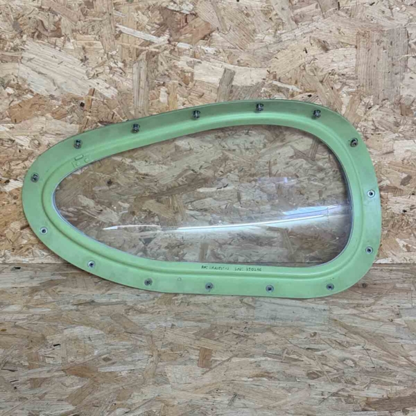 Boeing 737 landing light lens for sale.