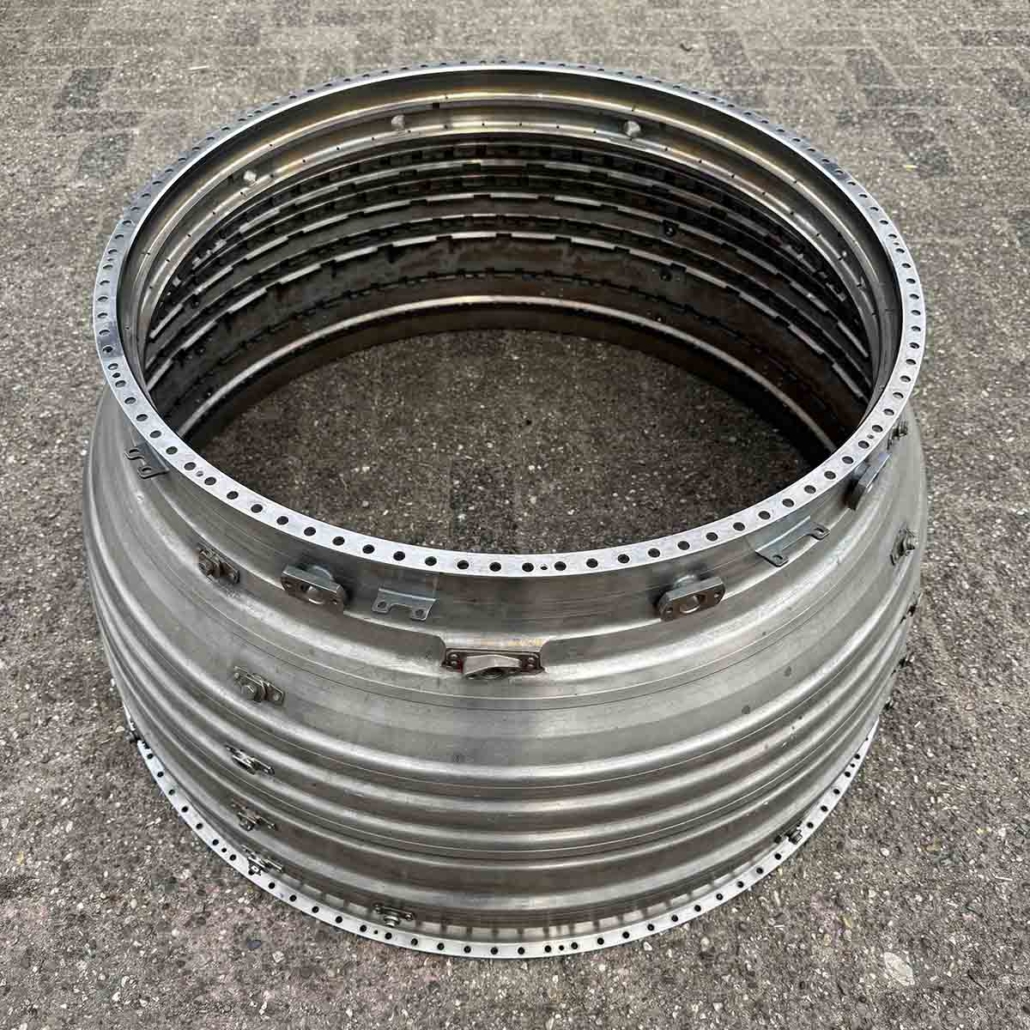IAE V2500 low-pressure turbine casing - Aviation Gadgets