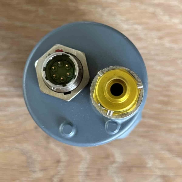 Thales altimeter 64141-580-1 from an Airbus A320 for sale.