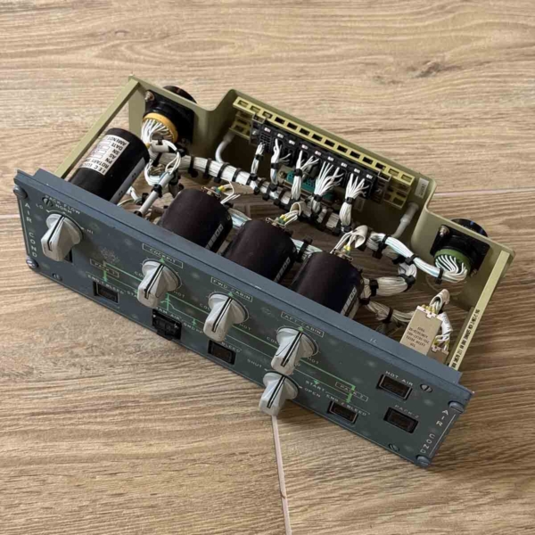 Airbus A320 air conditioning control panel 30VU for sale