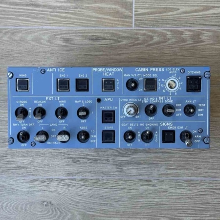 Airbus A320 anti-ice cabin pressure external and internal light panel 25VU for sale