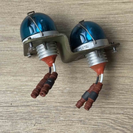 Embraer 170/190 wing position navigation light RH for sale.